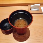 鮨 さかい - ボタン海老頭の出汁の味噌汁