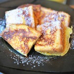 キッチン エムズ - カリっと焼けたフレンチトースト