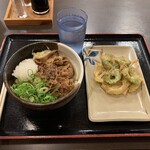 Momoyama tei - 肉ぶっかけ小、磯辺ちくわの玉ねぎかき揚げ【2021.11】