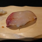 寿司　天狗 - カンパチ