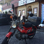 わ楽 - 外観…のつもりが愛車にピントが… 11/3