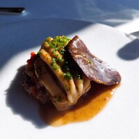 シグネチャー - ⚫魚料理 
                    「茸の出汁でポシェしたえいひれ 平茸 川かますのキャビアとブールブラン」 これは美味しかった❗