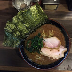 神田ラーメン わいず - のりラーメン 920円。