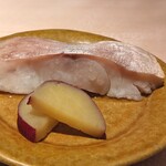 たかおか - 銚子でシラカワ（白甘鯛）が取れ始めました。骨から取ったお出汁に漬け込んで焼かれていて、大好きな一品。