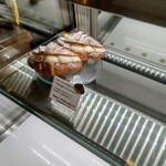 Patisserie Ravi,e relier - 