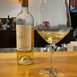 f - ボトル2本目の白