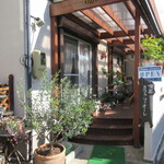 フィオーレ - 店舗入口