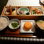 御堂筋 ロッヂ - 最初に売り切れると言う　　　洋食弁当　1500円