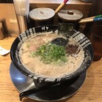 博多一双 博多駅東本店 - ラーメン