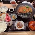 Tonkatsu Hachi Bee - 