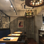 君のハンバーグを食べたい - 店内:テーブル