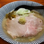 灼味噌らーめん 八堂八 - 半ラーメン 600円