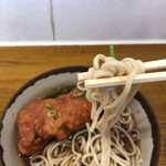 弥生軒 - 麺リフトアップ