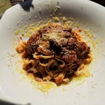 Pasta! Pasta!! Pasta!!!  di Tanimachi6 - 淡路麺業さんの生パスタ、もちもちの全卵タリアテッレにお肉感がすごい風味豊かなボロネーゼ、香り良いパルメジャーノレッジャーノが最強の相性