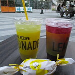 レモネード バイ レモニカ - ぶどうレモネードとキウイレモネード