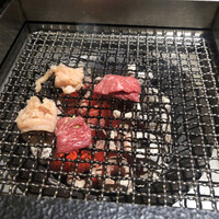 炭火焼肉 牛仁 一番町本店 - ミノ美味い