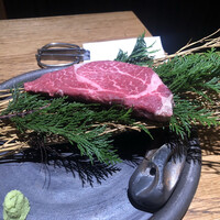 炭火焼肉 牛仁 一番町本店 - ヒレ焼き前
