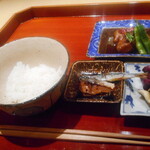 青蓮院門跡前 月おか - 