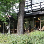 ホテル前ロータリーから見える『カフェテラス』