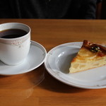 万平ホテル カフェテラス - アップルタルトのコーヒーセット