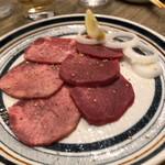 焼肉 手打ちそば 栄養亭 - 上たん塩