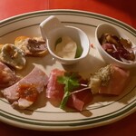 Wine Terrace Yu-me - 前菜盛り合わせ 1500円
