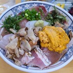 Hanafusa - ウニ入り海鮮丼