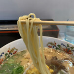ラーメン一龍 - 麺