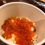 Seirin - 松茸飯蒸し 新物いくら醤油漬を乗せて
                刻んだ生の松茸を餅米に混ぜ込んで