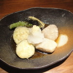 sanchichokusouosakanatooyasaiumibatake - 秋茄子と里芋の揚げだし（６３０円）
