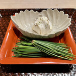 富小路 やま岸 - 重ね菊、谷口英寿