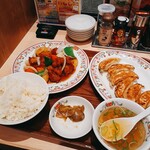 餃子の王将 - 