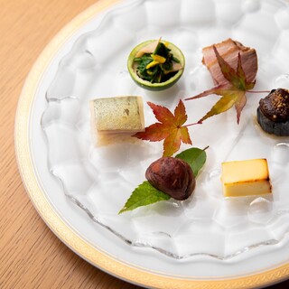 Enjoy a variety of courses using seasonal ingredients