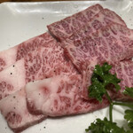 和牛焼肉食べ放題 肉屋の台所 - 