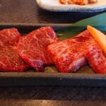 Yamagata Kurogewagyu Uyonezawagyuuyakiniku Kotora - 上ロース、上カルビ