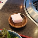 Yamagata Kurogewagyu Uyonezawagyuuyakiniku Kotora - 牛脂