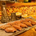 にくの助 - 目の前で炙ってくれます