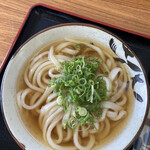 丸池製麺所 - かけうどん(小)かまあげ 300円