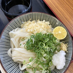 丸池製麺所 - ぶっかけうどん(大)つめたい 450円