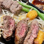 ichipondonosute-kihamba-gutakeru - ✨焼き方は選べ〼が,ハラミは一応、
                      横隔膜で分類上内臓肉扱ゐなので,御
                      店のオススメの焼き加減に任せた✨