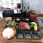 ヤキニクマニア。 - マニアランチ1100円