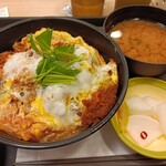 Matsunoya - かつ丼＋お新香 650円(税込)