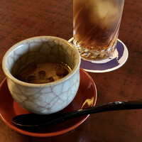 六盛 - 烏龍茶440円