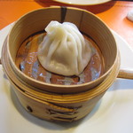 元町 心心相印 - 点心。生姜を漬けたタレで頂けるのが一工夫。