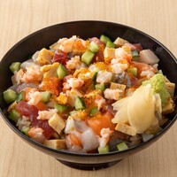 ランチ 海鮮バラちらし丼 味噌汁付き