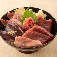 ランチ 数量限定 鮪づくし丼 味噌汁付き