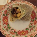 Yorimichi Lounge - サザエのつぼ焼き香草入り