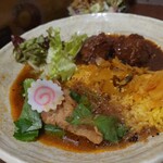 SPICY CURRY 魯珈 - 限定カレーのROKA風★欧風豚スペアリブのカレーとトリプル鶏出汁カレー～鶏ックor鶏ィート～の２種カレー＋スパイス福神漬け