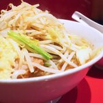 ラーメン二郎 - ラーメン半分＋ニンニク多め＋白ネギ