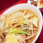 ラーメン二郎 - ラーメン半分＋ニンニク多め＋白ネギ